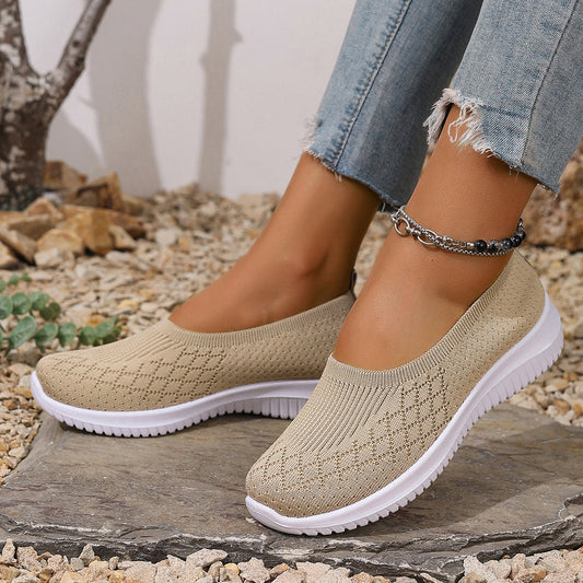 Damskie buty wsuwane z siateczką